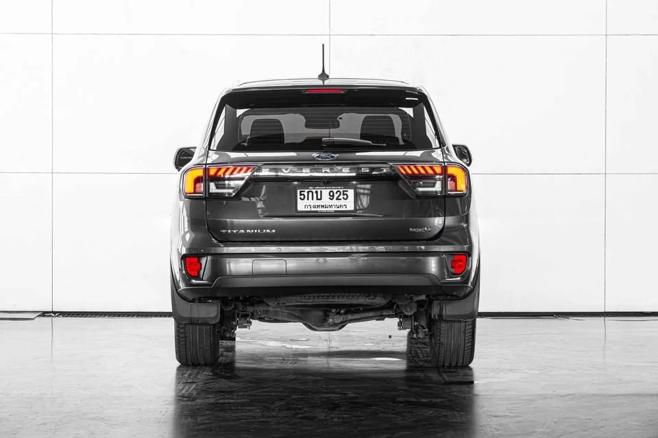 2023 Ford Everest III 3
