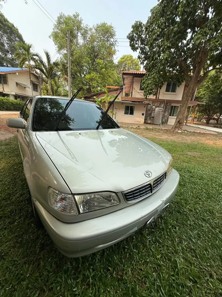 2001 Toyota Corolla Altis VIII (E110) 3