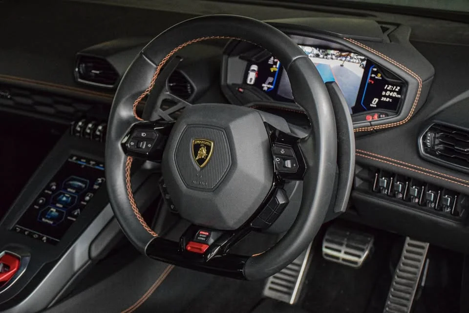 2022 Lamborghini Huracan 2