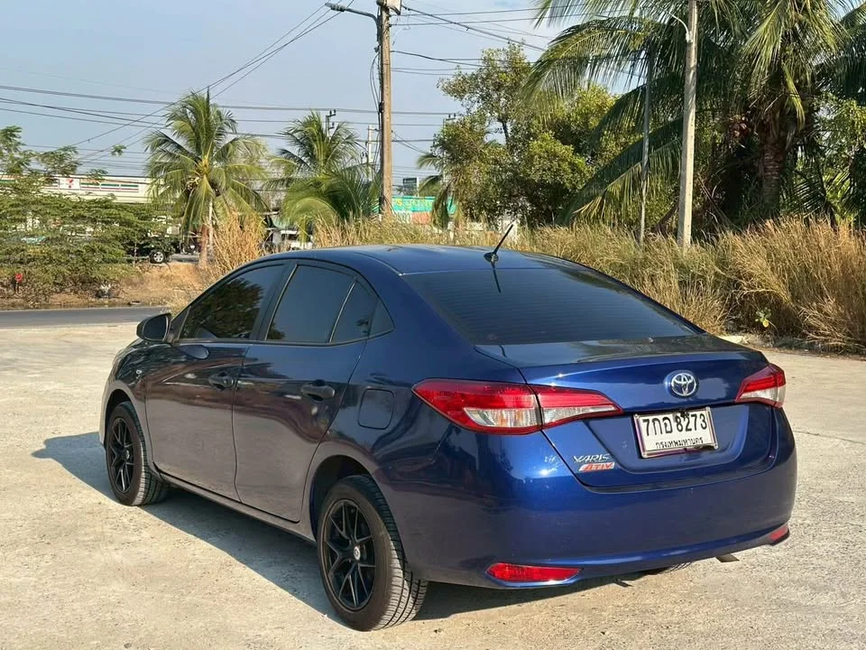 2018 Toyota Yaris ATIV III 3