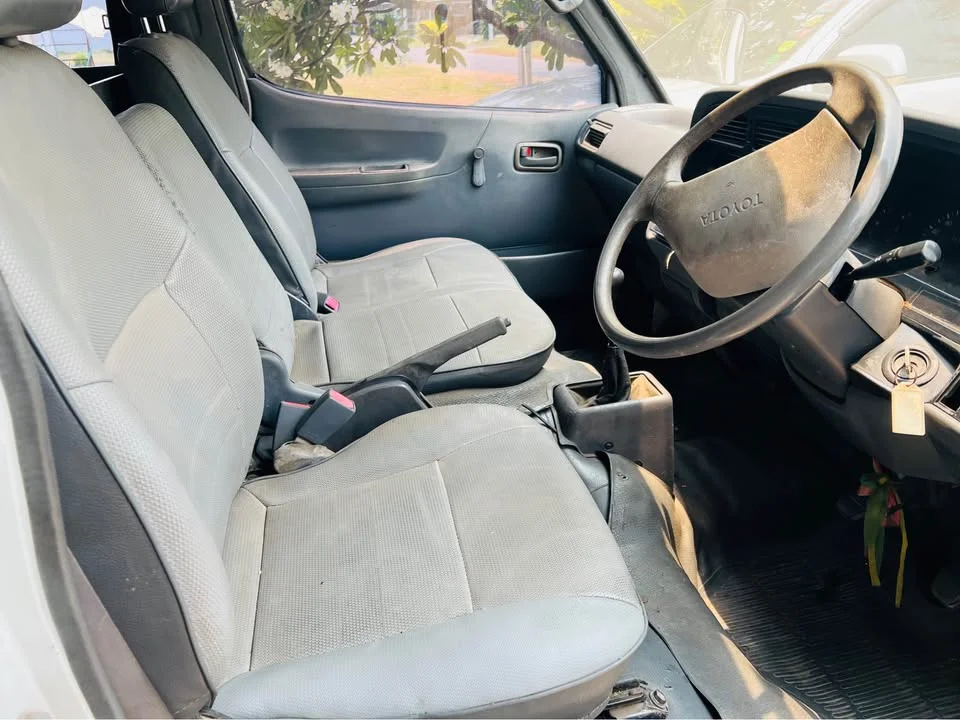 1992 Toyota Commuter IV (H100) 2