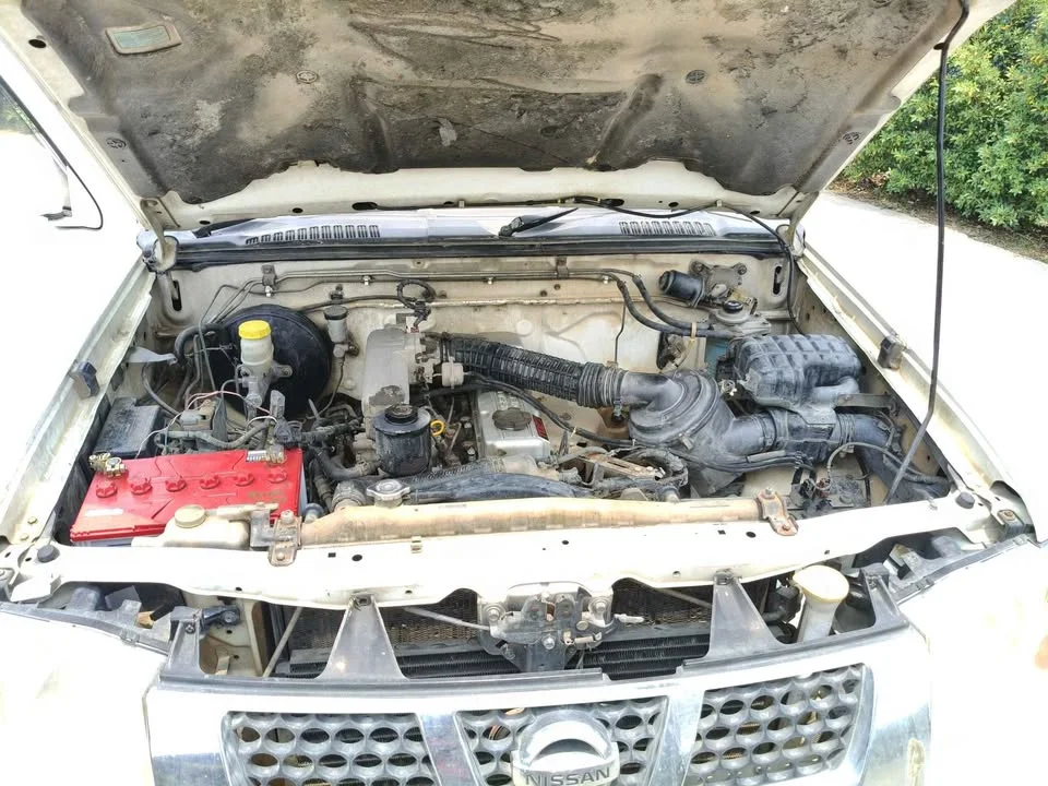 2003 Nissan Frontier I 3