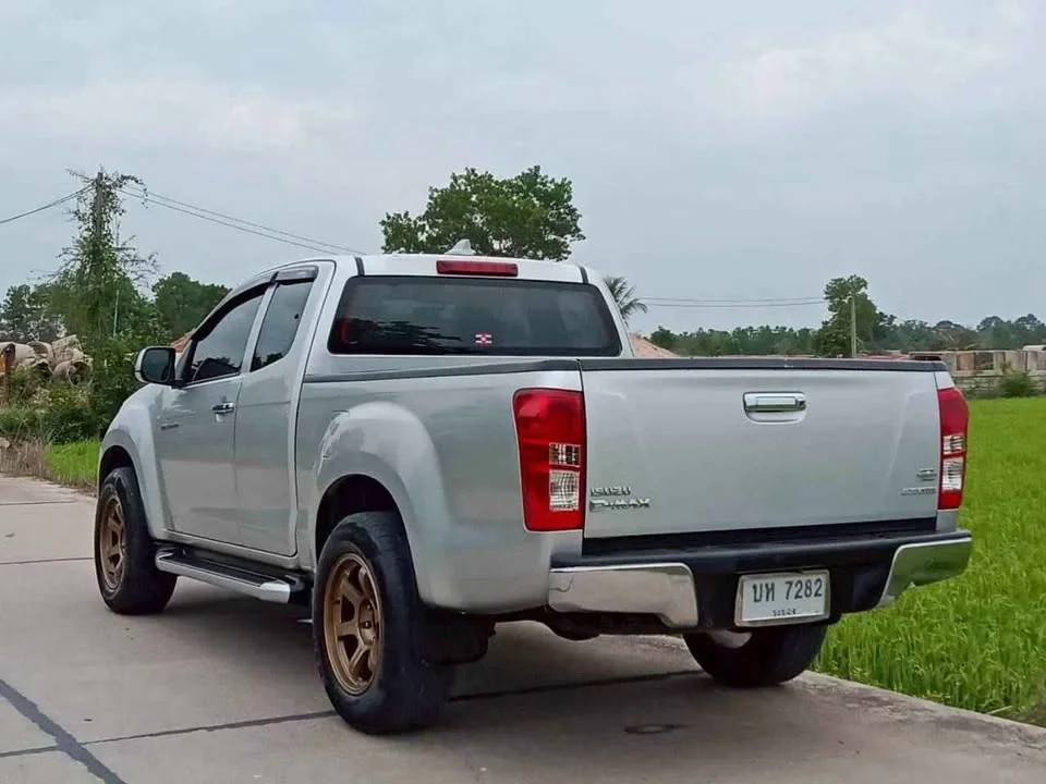 2013 Isuzu D-Max II (RT) 3