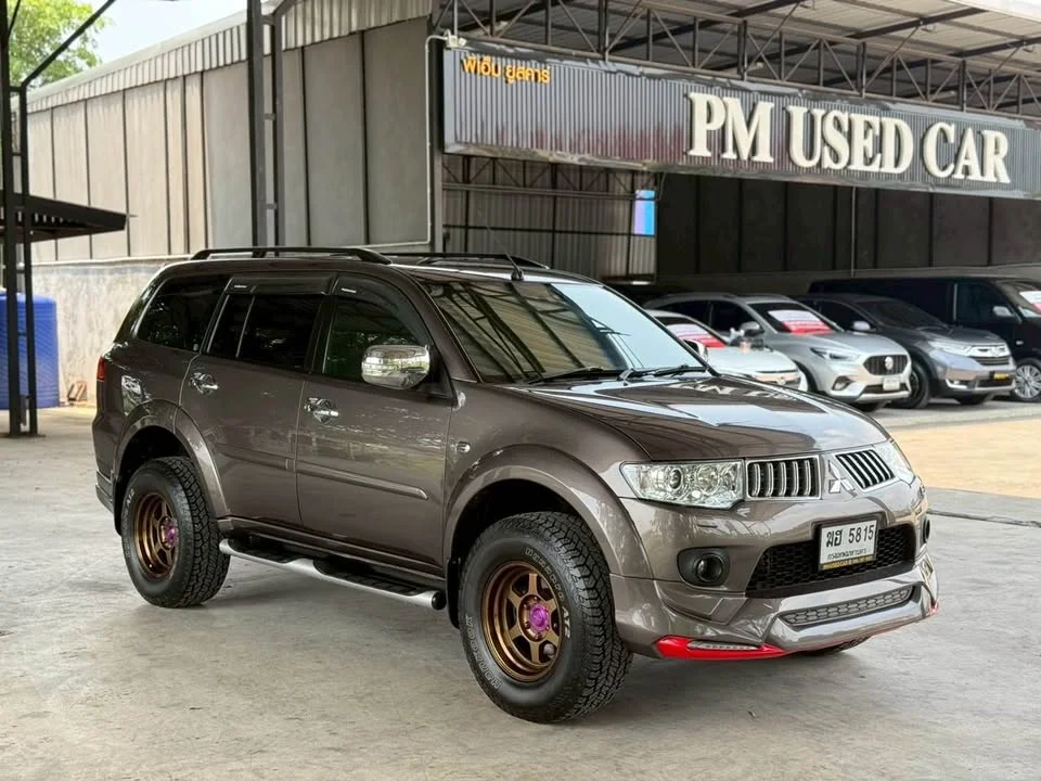 2012 Mitsubishi Pajero Sport II 2