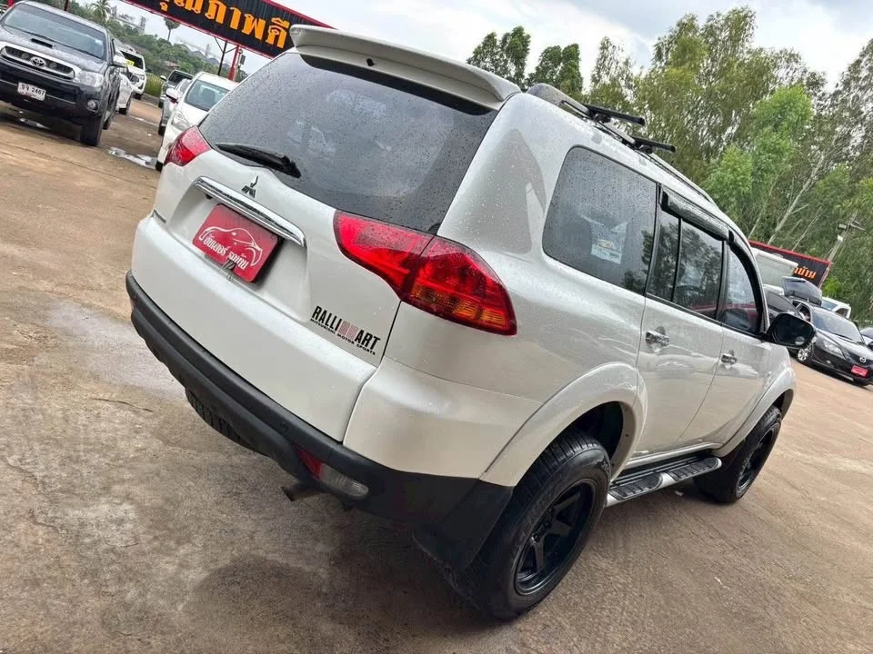 2009 Mitsubishi Pajero Sport II 2