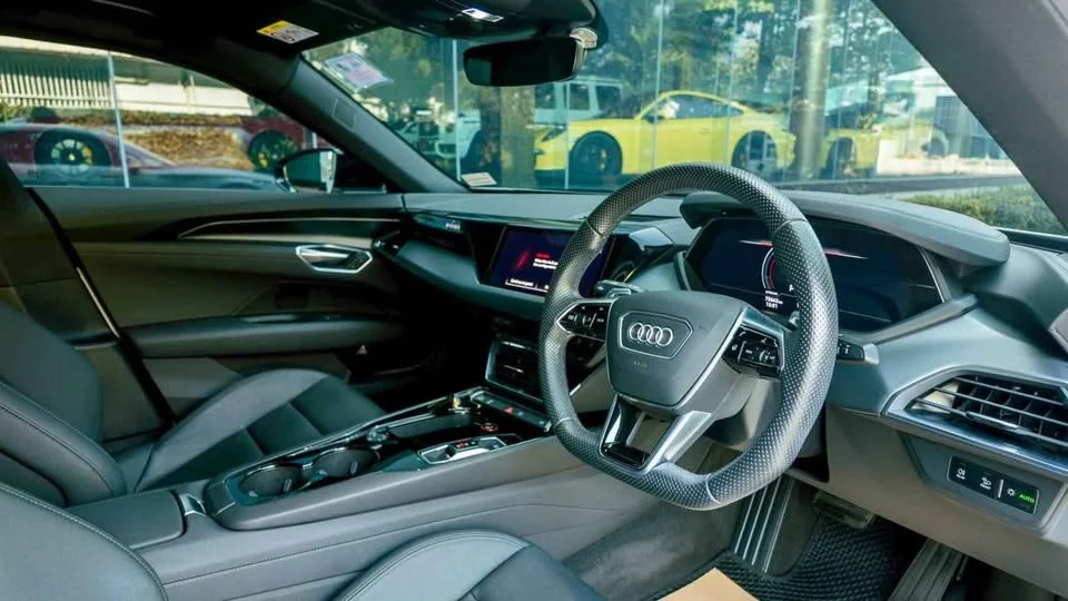 2022 Audi e-tron GT 3