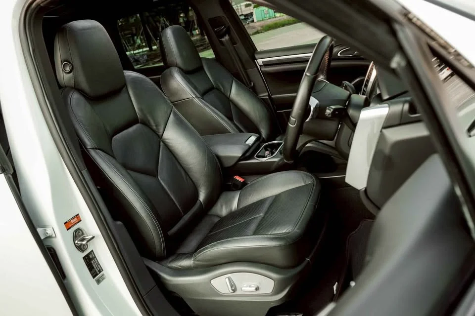 2012 Porsche Cayenne II 2