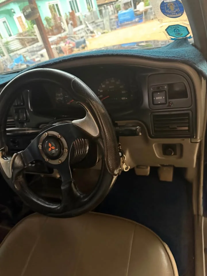 1997 Isuzu TR Grand Adventure I 3