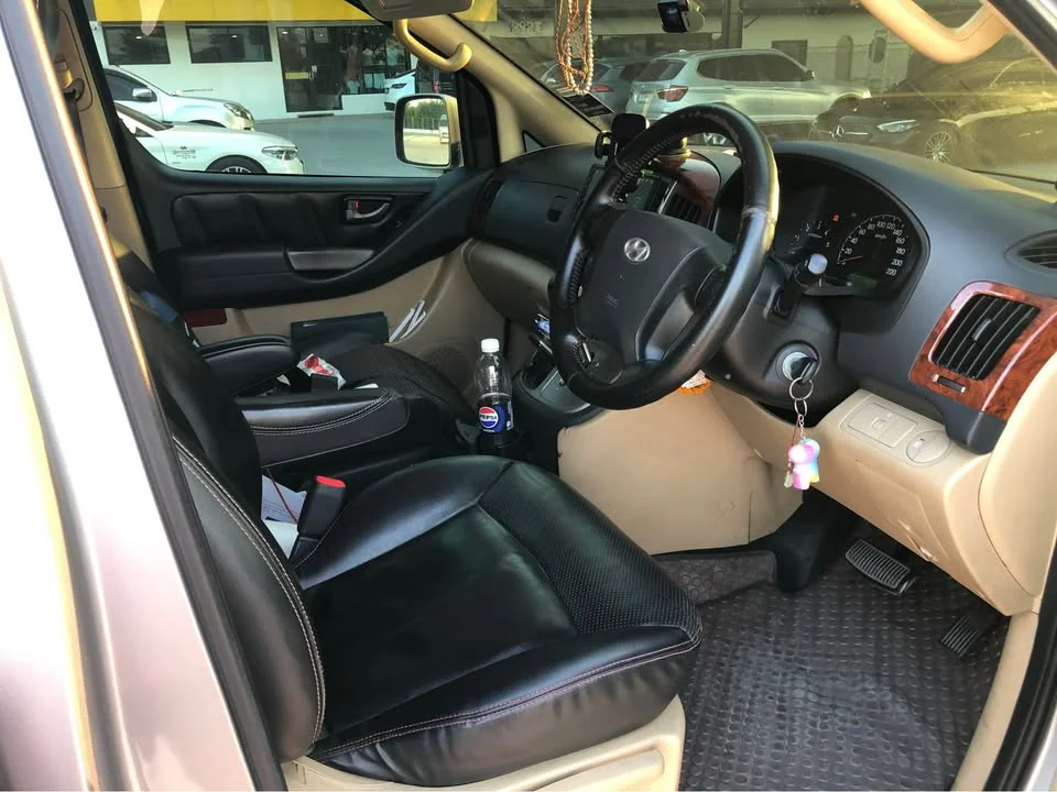 2010 Hyundai H-1 II 2