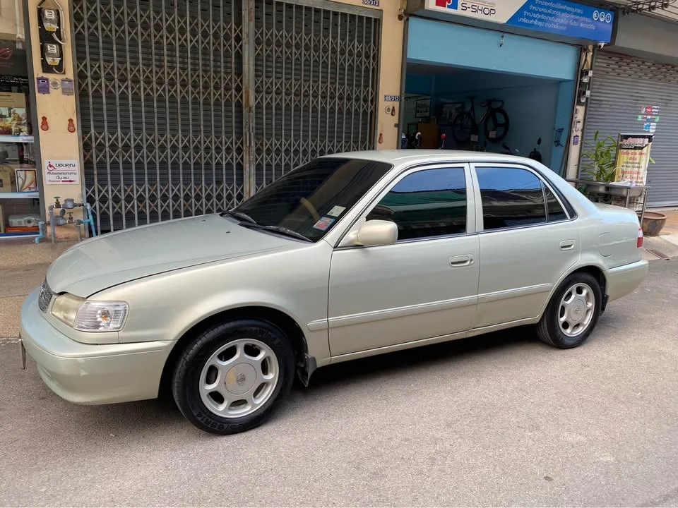 2000 Toyota Corolla Altis VIII (E110) 2