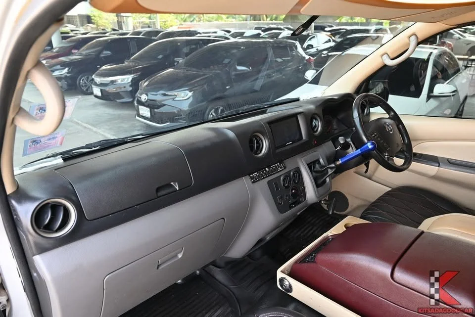 2014 Nissan Urvan VI (E26) 3