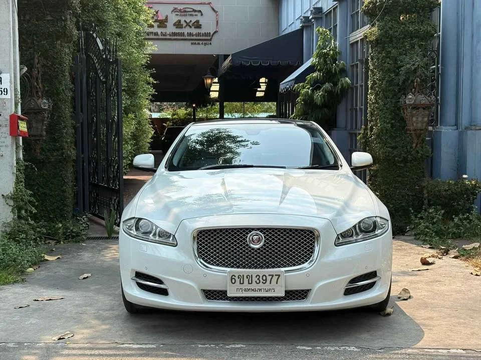 2014 Jaguar XJ X351 2