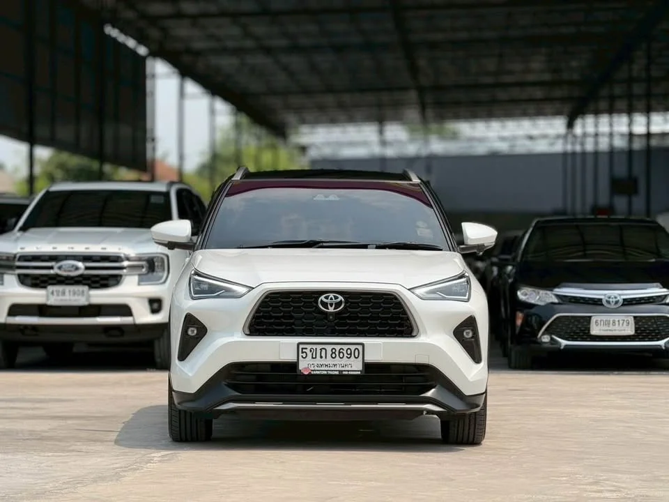 2024 Toyota Yaris Cross AC200 2