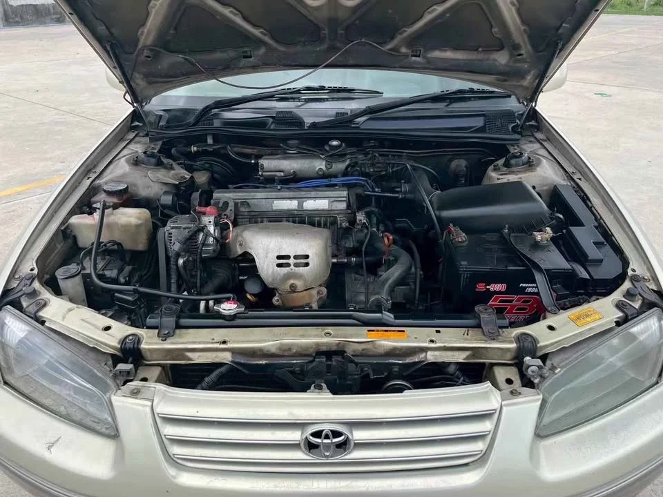 1999 Toyota Camry IV (XV20) 2