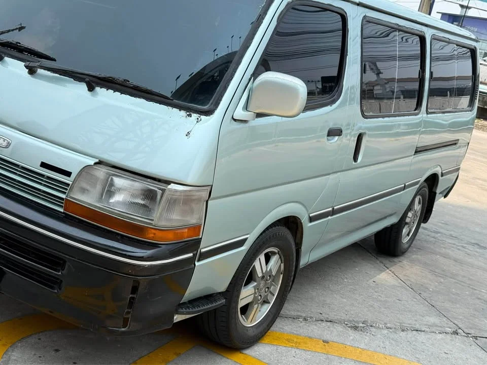1993 Toyota Commuter IV (H100) 2