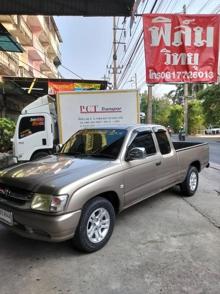 2004 Toyota Hilux Tiger VI 2