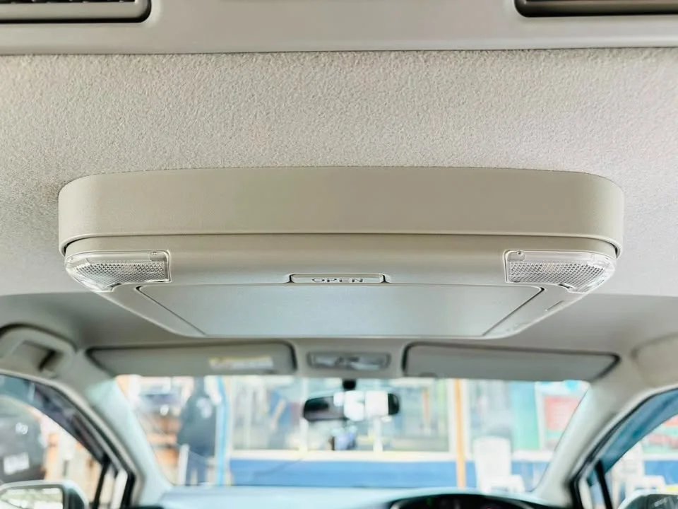 2016 Toyota Sienta II 2