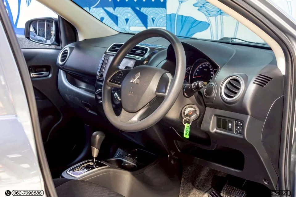2020 Mitsubishi Mirage VI 3