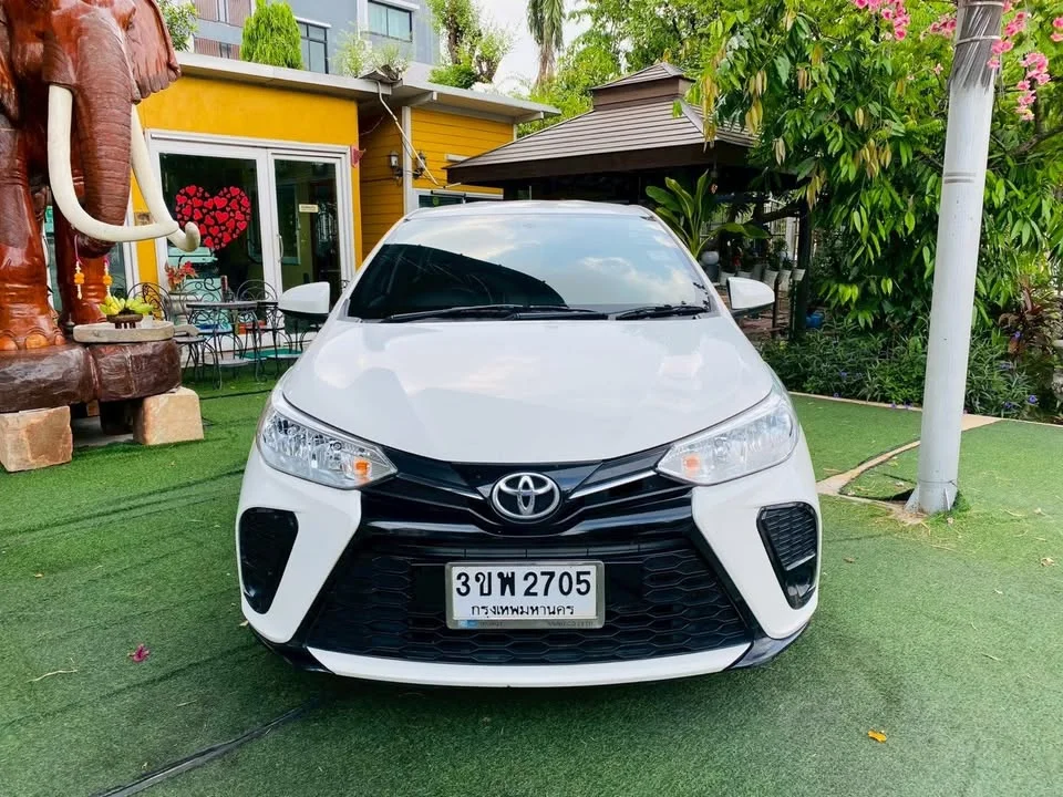 2022 Toyota Yaris III 3