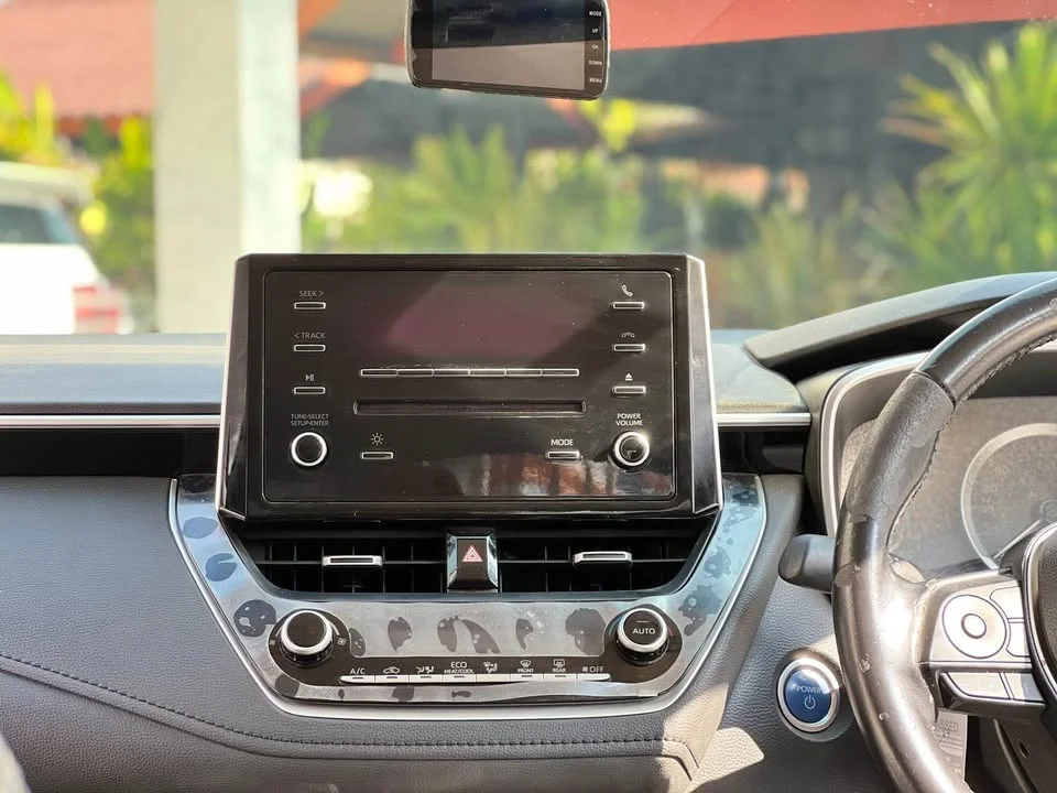 2020 Toyota Corolla Altis XII (E210) 3