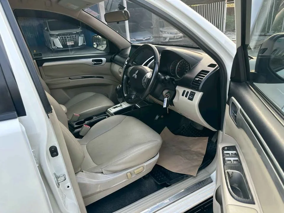2010 Mitsubishi Pajero Sport II 3