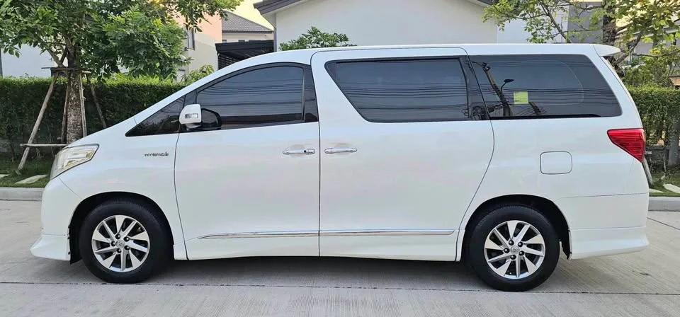 2013 Toyota Alphard, Vellfire II (AH20) 3