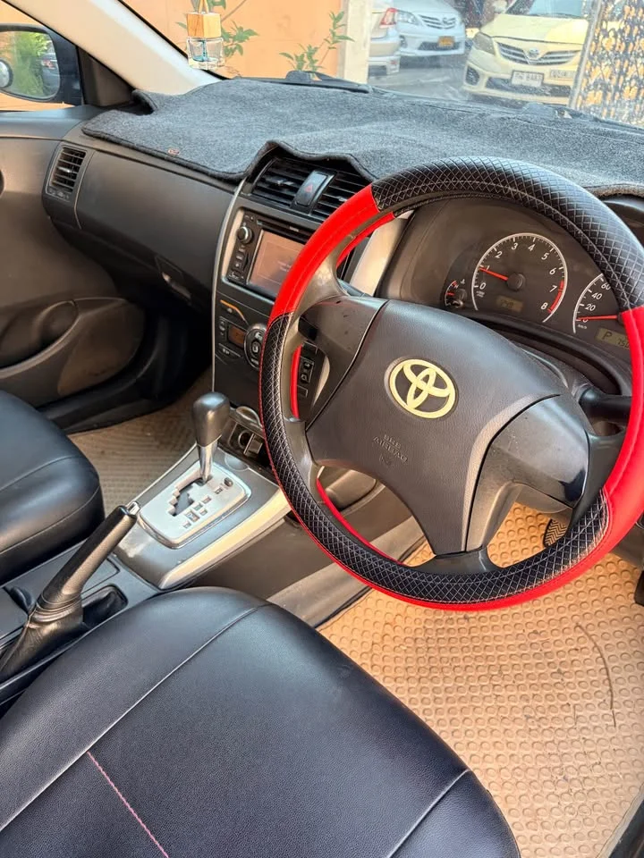 2012 Toyota Corolla Altis X (E140) 3