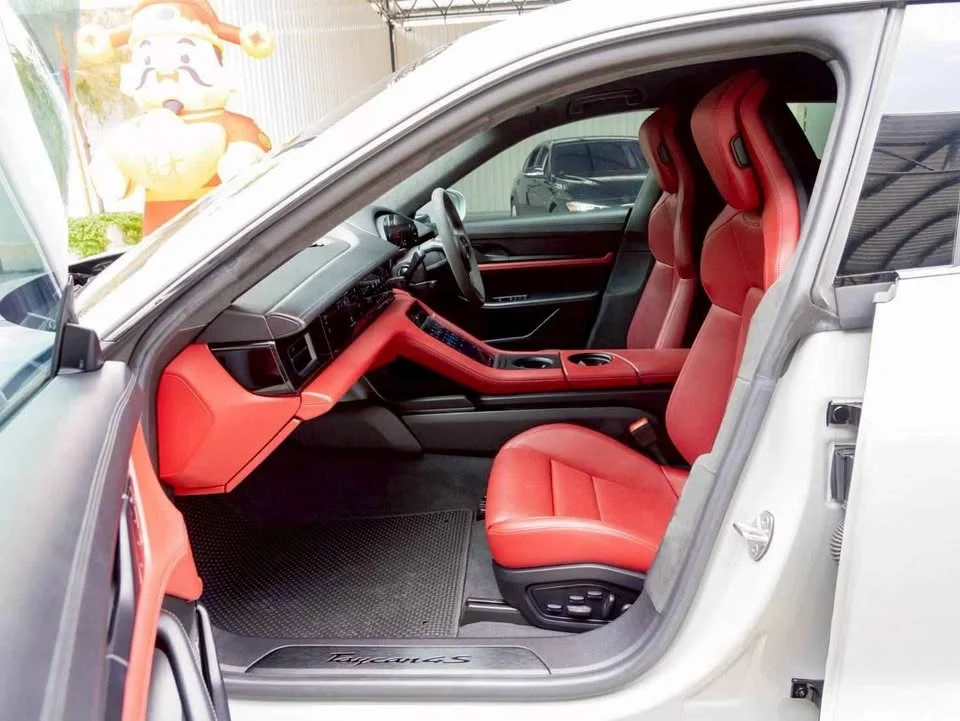 2022 Porsche Taycan 9J1 3