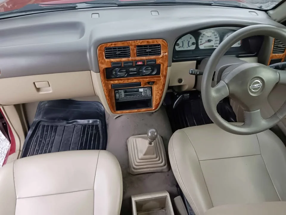 2003 Nissan Frontier I 2