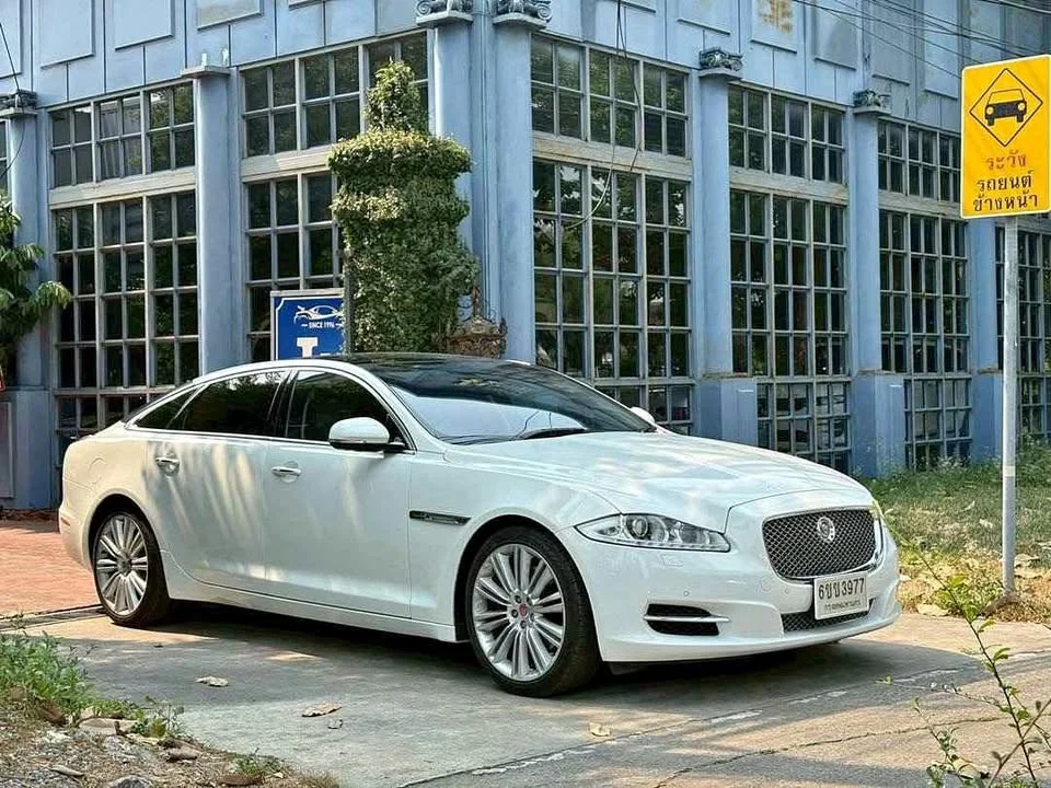2014 Jaguar XJ X351 2