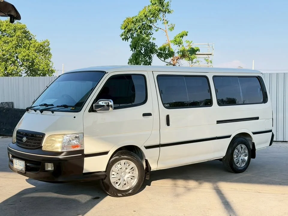 2004 Toyota Commuter IV (H100) 2