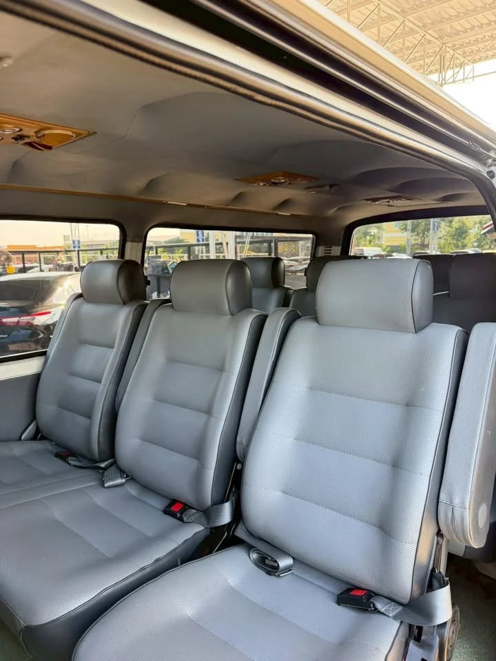 2004 Toyota Commuter IV (H100) 3