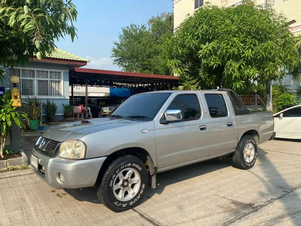 2006 Nissan Frontier I 3