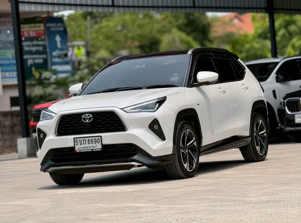 2024 Toyota Yaris Cross AC200 3