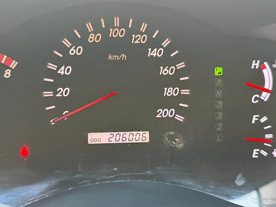 2011 Toyota Innova I 2
