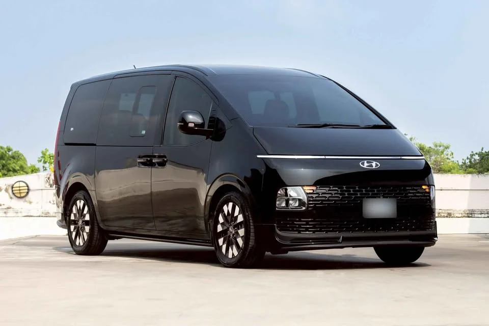 2022 Hyundai Staria US4 3