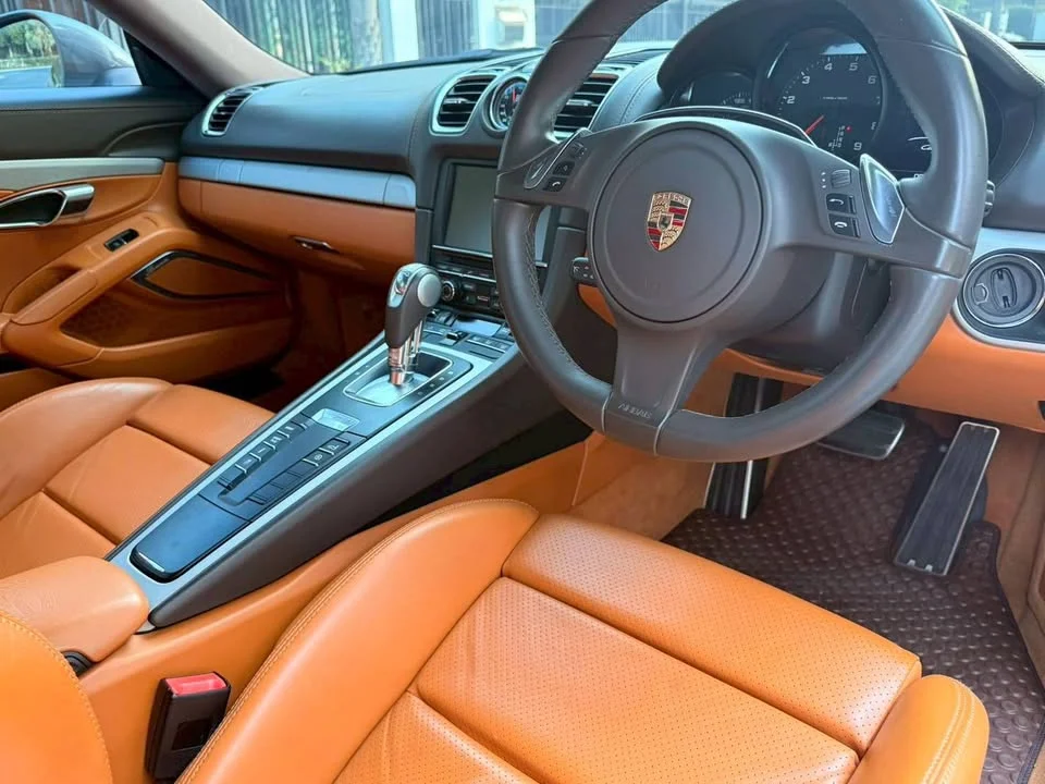 2013 Porsche Boxster and Cayman III 3