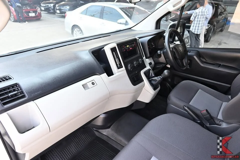 2022 Toyota HiAce VI (H300) 3