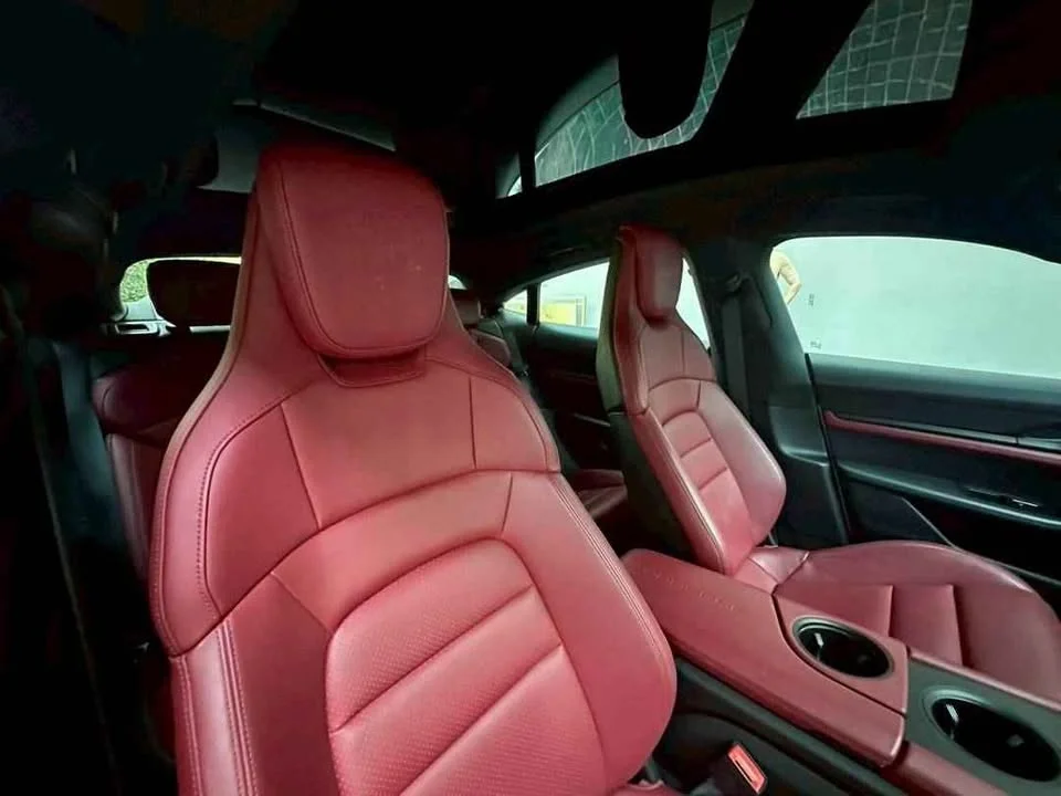 2021 Porsche Taycan 9J1 2