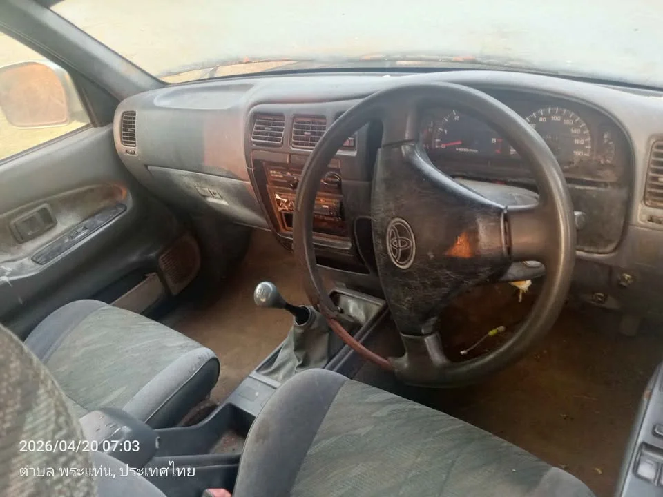 2000 Toyota Hilux Tiger VI 2