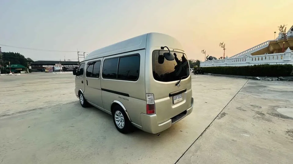 2004 Nissan Urvan V (E25) 2