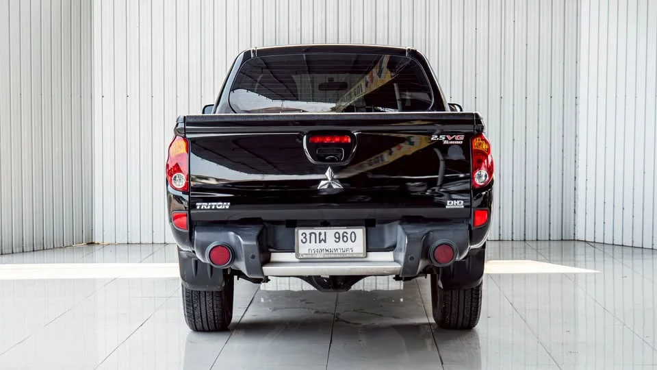 2014 Mitsubishi Triton IV 3