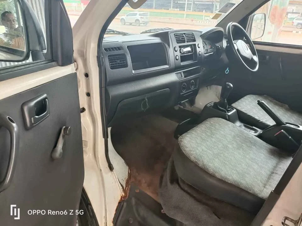 2013 Suzuki Carry I 3