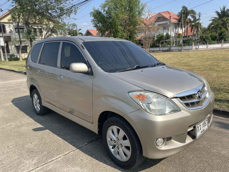 2011 Toyota Avanza I 3