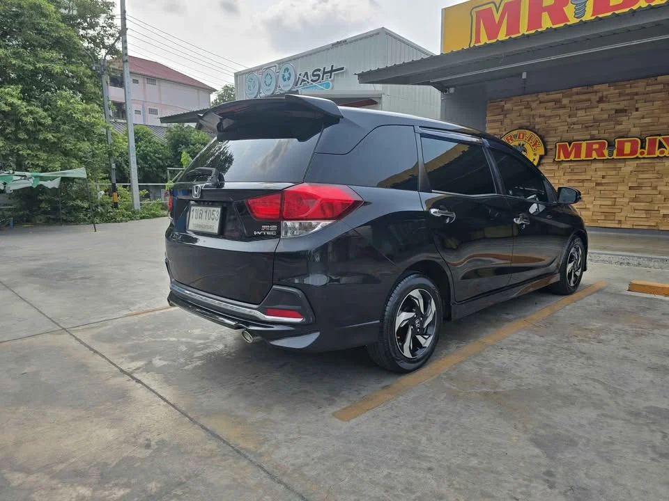 2015 Honda Mobilio II 3