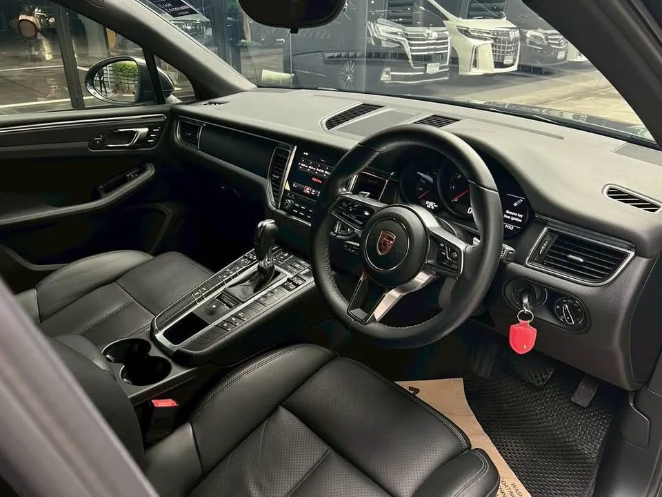 2017 Porsche Macan I 3