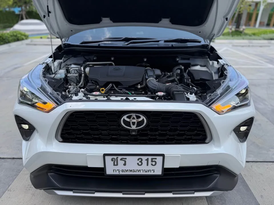 2024 Toyota Yaris Cross AC200 2