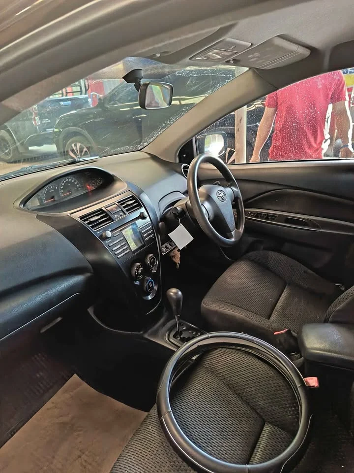2010 Toyota Vios II 3