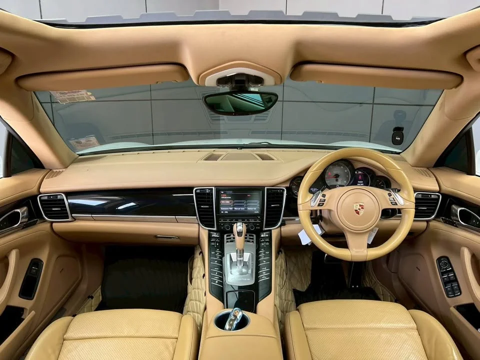 2012 Porsche Panamera I 2