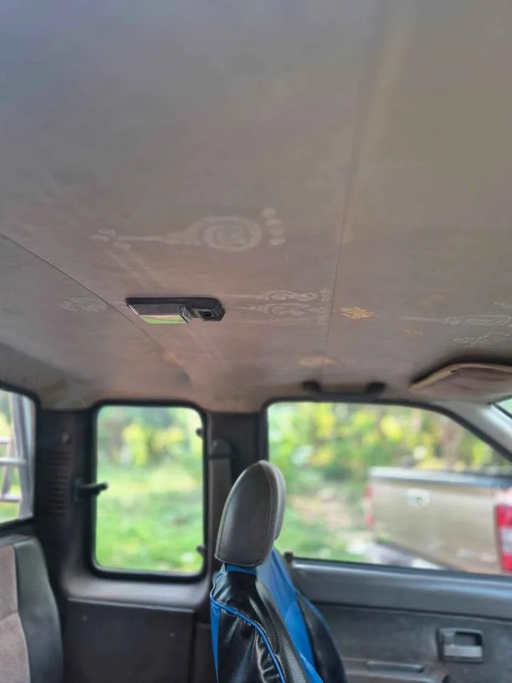 1996 Isuzu TFR III 2